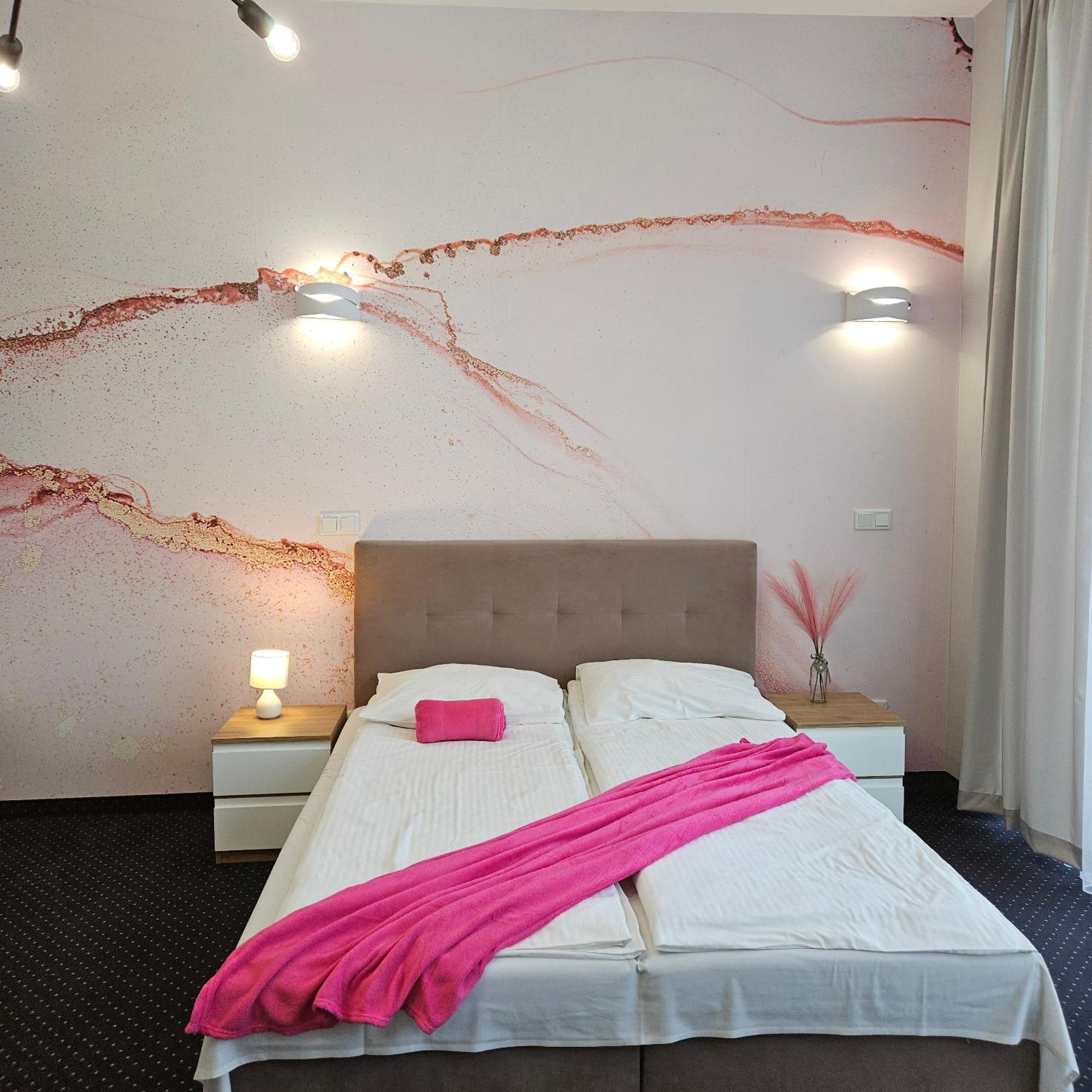 Aquila Hotel Zator Esterno foto