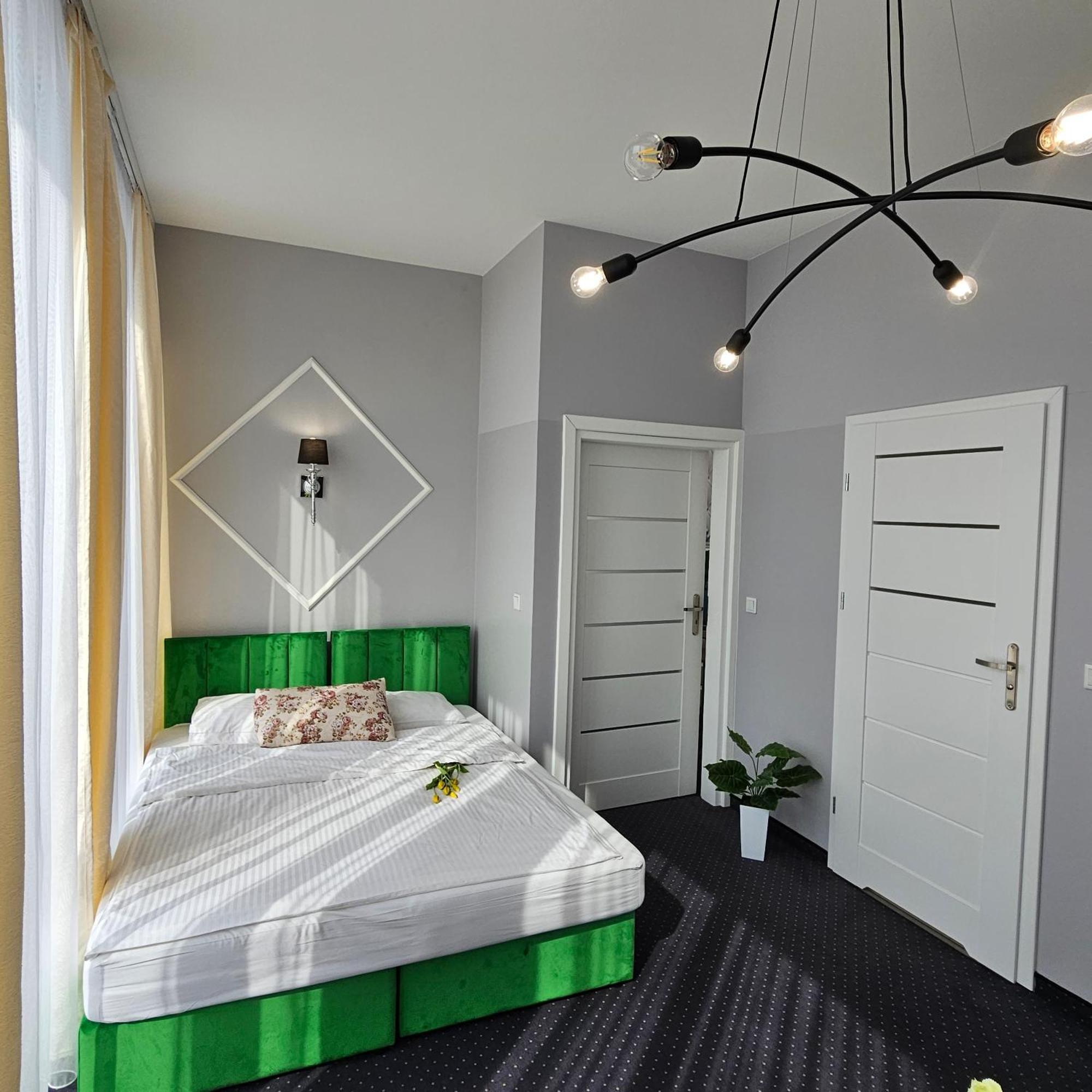 Aquila Hotel Zator Esterno foto